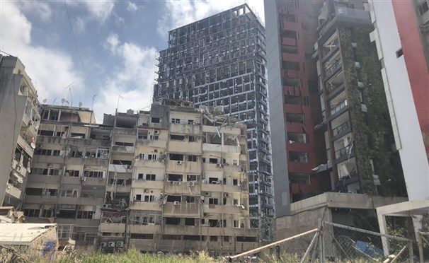 أحياء بيروت المدمرة: بين جهود التعافي والأطماع العقارية